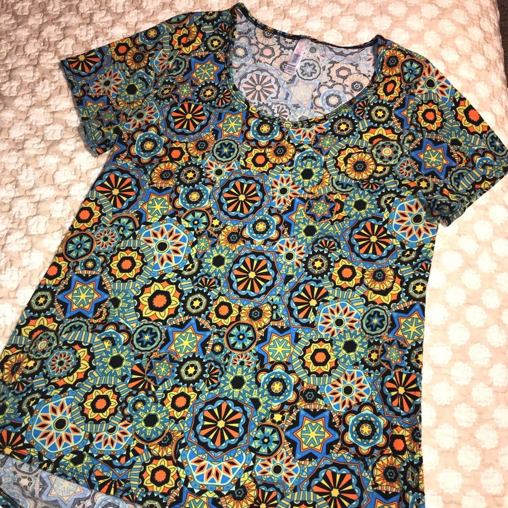 Lularoe Classic T- Medium